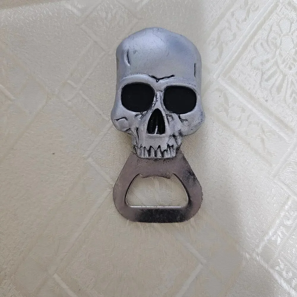 Metal Bottle Opener Skull, Metal + Hard Plastic